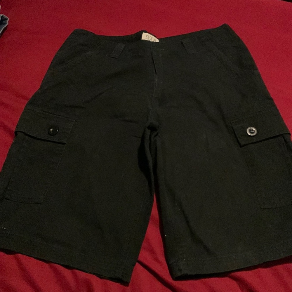 Men’s  shorts. Clean, pet/ smoke free home.
